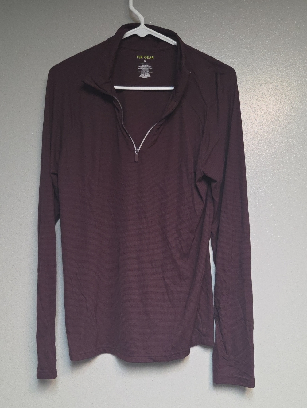 tek gear Women's Long-Sleeve Quarter-Zip Top - Plum